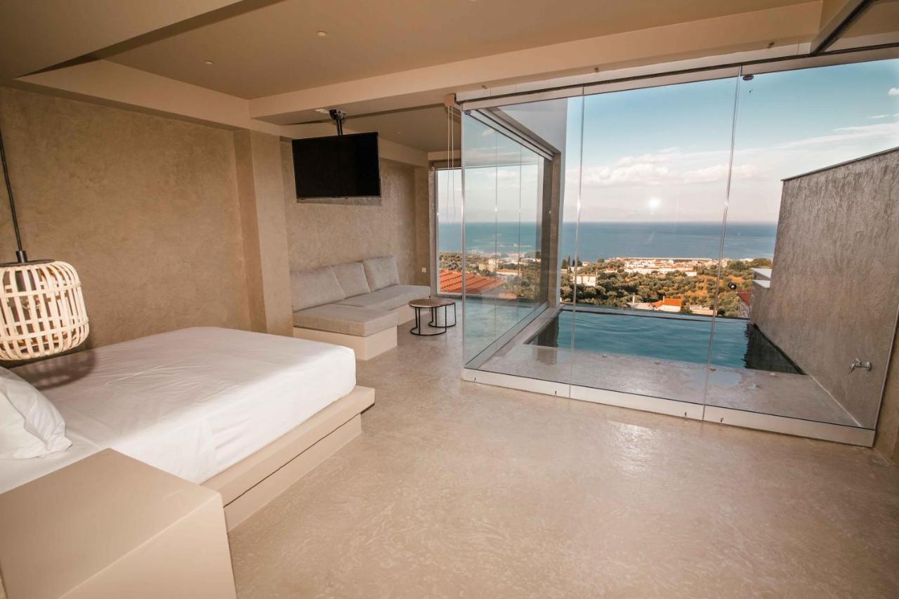 Mani Luxury Suites And Studios In Gytheio With Private Pools Gythio Exterior foto