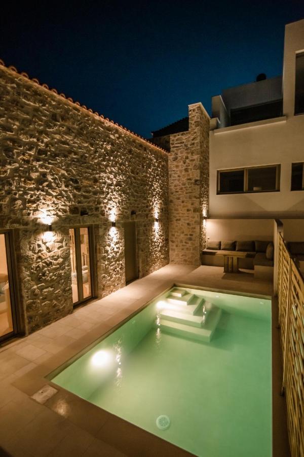 Mani Luxury Suites And Studios In Gytheio With Private Pools Gythio Exterior foto