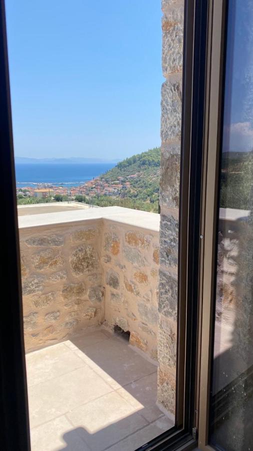 Mani Luxury Suites And Studios In Gytheio With Private Pools Gythio Exterior foto