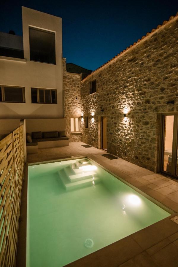 Mani Luxury Suites And Studios In Gytheio With Private Pools Gythio Exterior foto