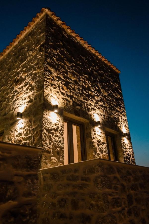 Mani Luxury Suites And Studios In Gytheio With Private Pools Gythio Exterior foto