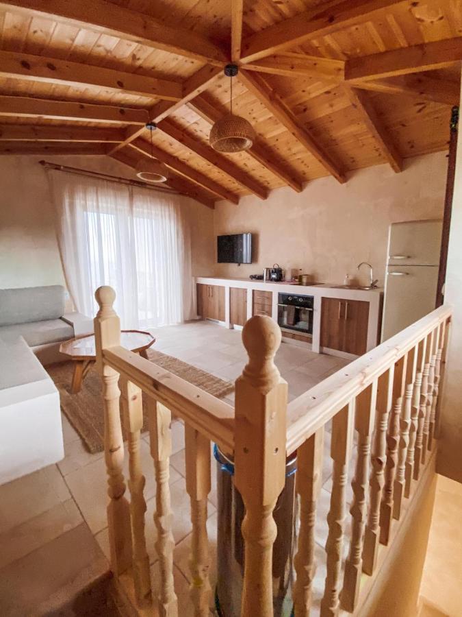 Mani Luxury Suites And Studios In Gytheio With Private Pools Gythio Exterior foto